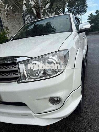 Toyota Fortuner trd 2 cầu 2011 2.7V - 43000 km