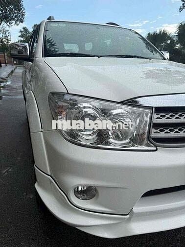Toyota Fortuner trd 2 cầu 2011 2.7V - 43000 km