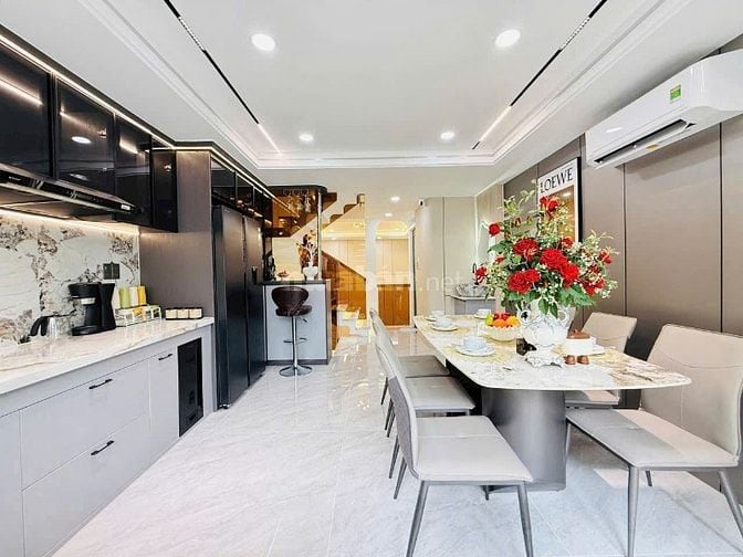 Hạ giá bán gấp nhà 37m² đường Âu Dương Lâm, P3, Q8. Xây 4 tầng, hẻm 5m