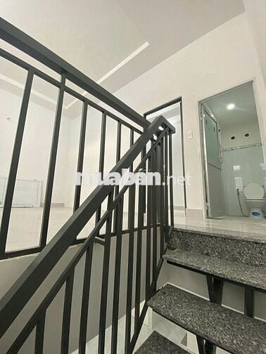 Bán nhà Thới An Q12 35m2 nhỉnh 3 tỷ dọn vào ở ngay! SHR sang tên GẤP .