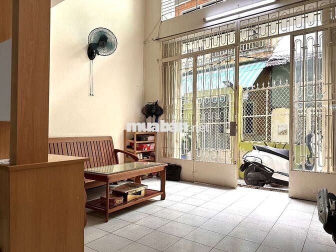 BÁN NHÀ ĐƯỜNG HÒA HẢO, DT 4,1x11, 45,4m2, 1 Trệt, 1 Lửng, 1 Lầu, 109m2