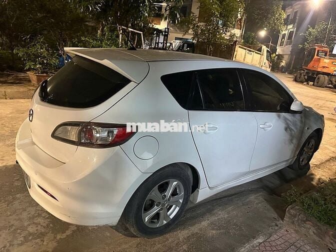 Mazda 3 Hatchback 2010 Trắng 160000 km