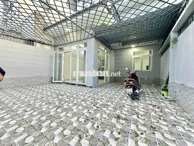 ĐƯỜNG 24 VÀ ĐƯỜNG 22 LINH ĐÔNG Ở VÀ KINH DOANH