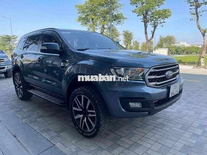 Ford Everest 2019 bản 2.0 4x2 AT xe đẹp xuất sắc