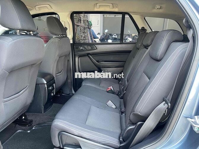 Ford Everest 2019 bản 2.0 4x2 AT xe đẹp xuất sắc