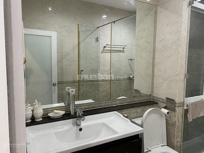 Bán nhà mặt phố 100m2(5m*20m), nhà 1 trệt, 3 lầu, KDC Phước Kiển A