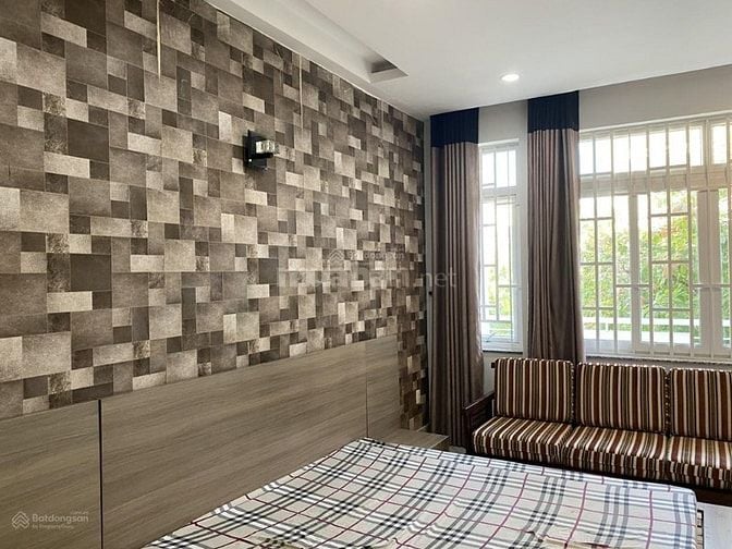 Bán nhà mặt phố 100m2(5m*20m), nhà 1 trệt, 3 lầu, KDC Phước Kiển A