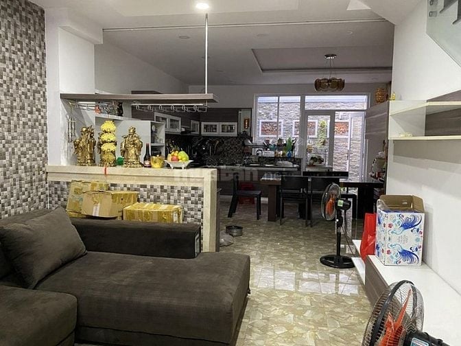 Bán nhà mặt phố 100m2(5m*20m), nhà 1 trệt, 3 lầu, KDC Phước Kiển A