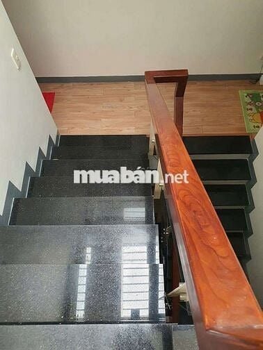 Nhà 4 tầng mặt tiền đường 84 cao lỗ p4 q8 DT 4m x 20m trệt 3 lầu