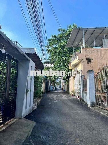 Chủ kẹt tiền bán nhanh nhà đẹp 1 trệt 1 lầu ngay Bửu Hoà cũ 🔥