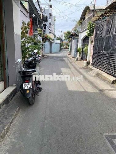 VIP BÌNH THẠNH HXH - 4 TẦNG 5PN CÓ THANG  MÁY DTSD 80m2 CHỈ 4,15T.Ỷ