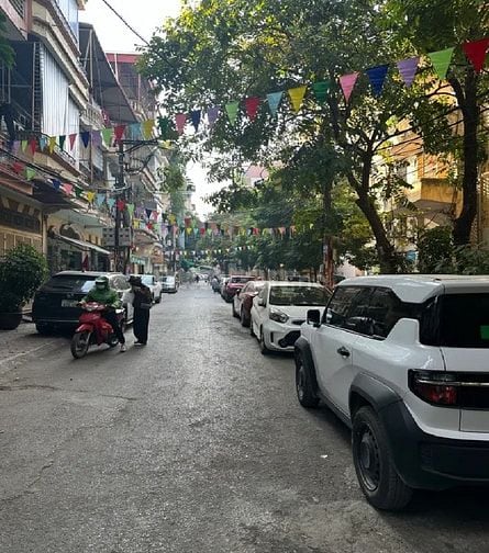 Bán cực gấp nhà cầu giấy, HQV, ô tô tránh, mặt tiền 5m, giá nhỉnh 12ty