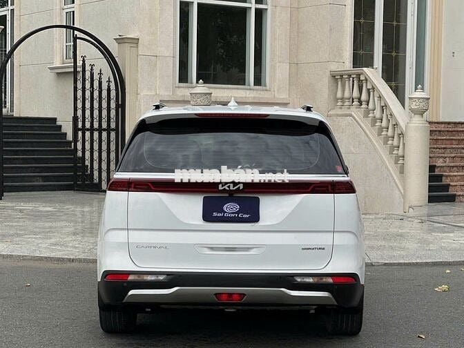 KIA Carnival 2021 Signature trắng 36.000km