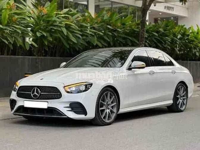 Mercedes Benz E Class 2022 E300 AMG - 29000 km