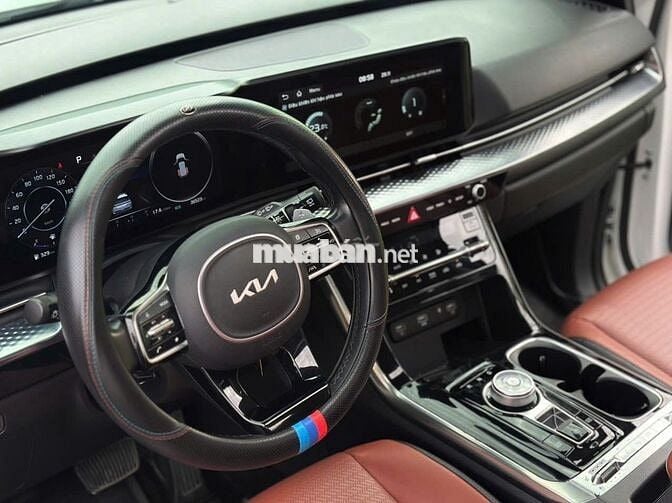 KIA Carnival 2021 Signature trắng 36.000km