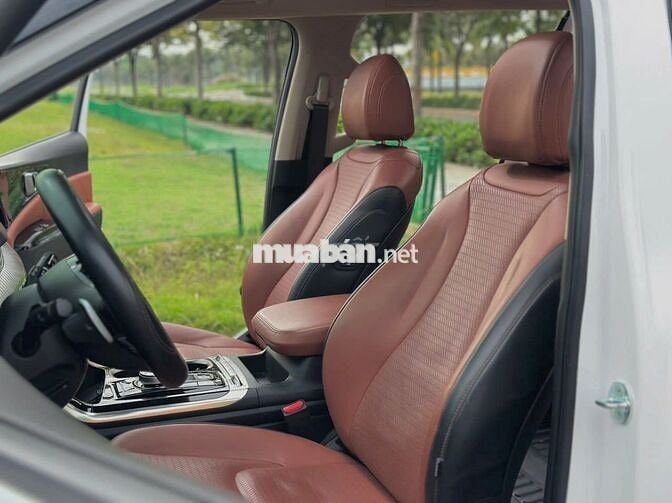 KIA Carnival 2021 Signature trắng 36.000km