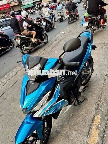 🔵🔵 Winner V1 Xanh trắng đen đký 2018 xe đẹp có góp