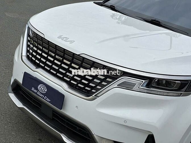 KIA Carnival 2021 Signature trắng 36.000km