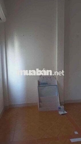 thuê Mt Phạm Văn Chí Q6, 4x8, 1trệt2lầu, sạch sẽ có nội thất, cọc 1