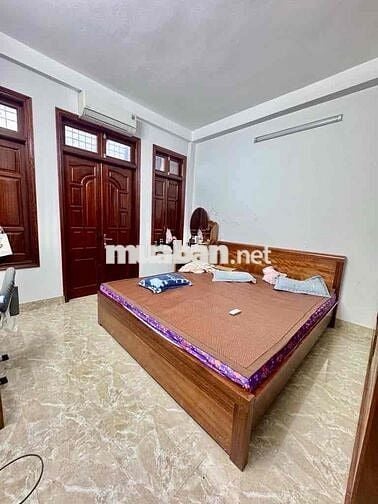 bán nhà Định công thượng. diện tích. 53.m2 . xd 6 Tầng. giá. 12.5 tỷ