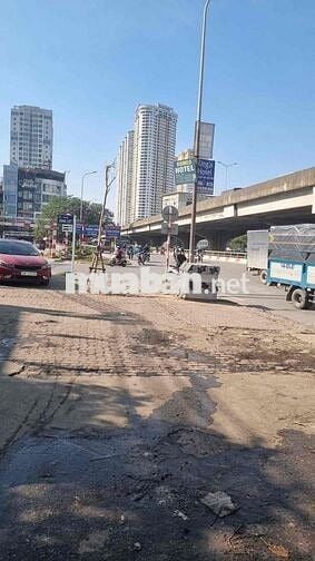 Hơn 2 tỷ chút có nhà đẹp Bằng Liệt-mặt ngõ oto tránh-KD-45m*2T;MT4m