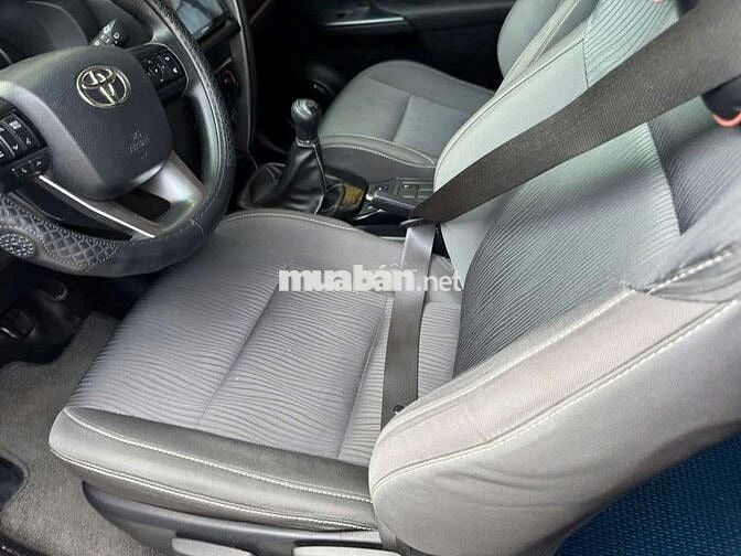 Toyota fortuner 2.4G