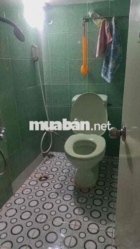 thuê Mt Phạm Văn Chí Q6, 4x8, 1trệt2lầu, sạch sẽ có nội thất, cọc 1