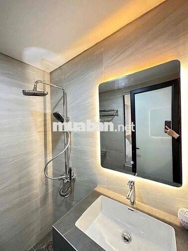 căn hộ 30m2, nội thất hiện đại, ban công lớn, Bạch Đằng, Bình Thạnh
