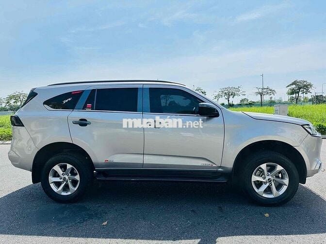 Isuzu Mu X 2022 B7 4x2 MT - 69000 km