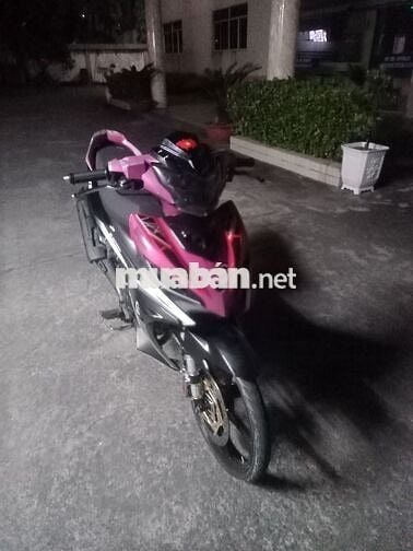 Yamaha Exciter 135LC Hồng Đen Bạc