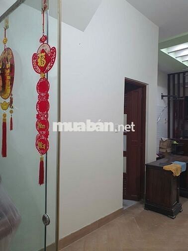 nhà ngày mặt tiền đường 52 cư xá Lư Gia, 4x20m, 4pn, 3wc giá 22 tr