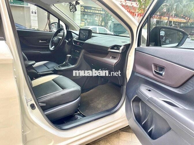 Toyota Avanza Premio 2023 CVT - 52000 km bao zin
