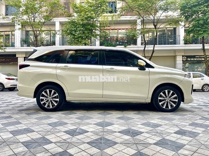 Toyota Avanza Premio 2023 CVT - 52000 km bao zin