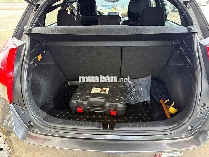 Toyota Yaris 2014 1.3G - 30000 km