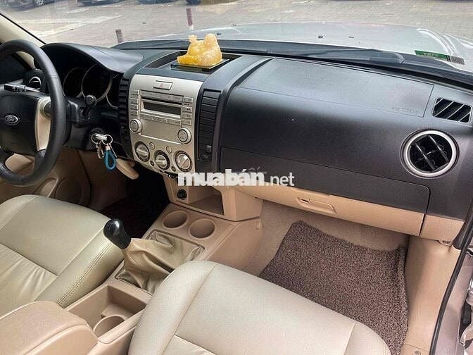 Ford Everest 2012 Limited 4x2 - 115000 km