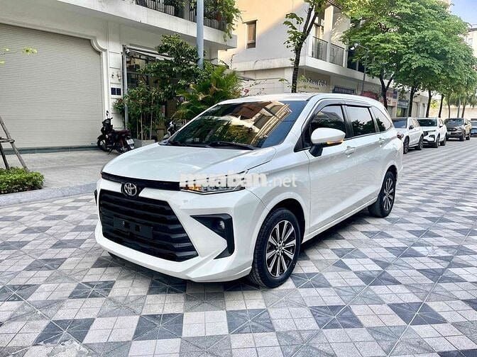 Toyota Avanza Premio 2023 CVT - 52000 km bao zin