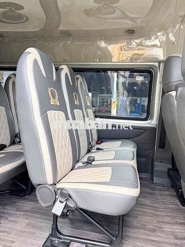 Ford Transit 2024 Xe Đẹp Nhiều Phụ Kiện Đẹp