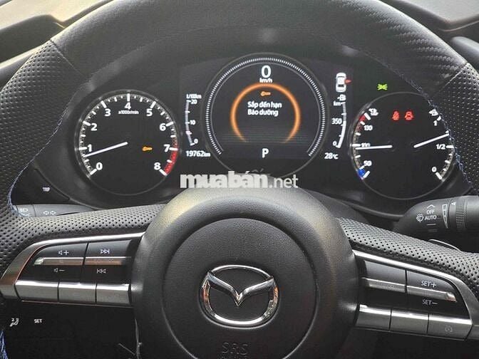 Mazda 3 2024 1.5L Luxury - 19000 km