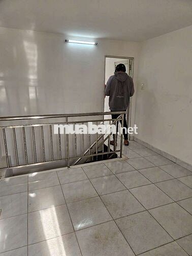 Nhà 3.2x10m 2lầu 3pn 2wc st.gần chợ Thạch Đà phạm văn chiêu gv