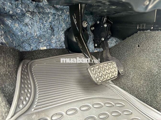 Toyota Yaris 2014 1.3G - 30000 km