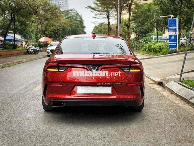 VinFast Lux A2.0 Turbo 2020 Đỏ