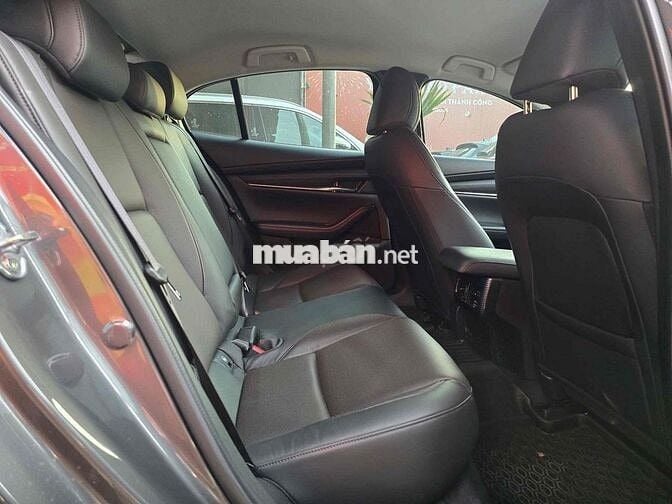 Mazda 3 2024 1.5L Luxury - 19000 km