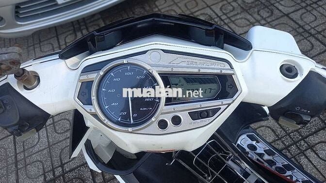 Yamaha Nouvo 6 Trắng Đỏ Đen Đã sử dụng