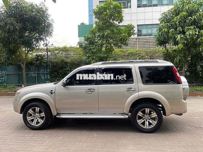 Ford Everest 2012 Limited 4x2 - 115000 km