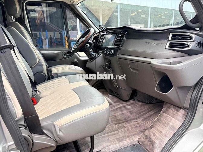 Ford Transit 2024 Xe Đẹp Nhiều Phụ Kiện Đẹp
