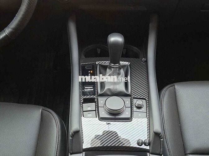 Mazda 3 2024 1.5L Luxury - 19000 km