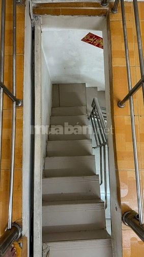 Nhà vị trí đẹp ngang 4.55 Ông Ích Khiêm tiện ở và kinh doanh