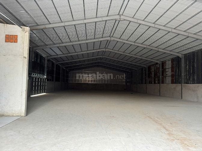 Cho thuê kho xưởng, diện tích: 1.000m2 , MT Nguyễn Hữu Trí, Bình Chánh
