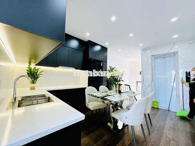 🚨 HAI BÀ TRƯNG  – NHÀ ĐẸP 45M2 - HƠN 11 ĐỒNG - PHÂN LÔ- THANG MÁY  🚨