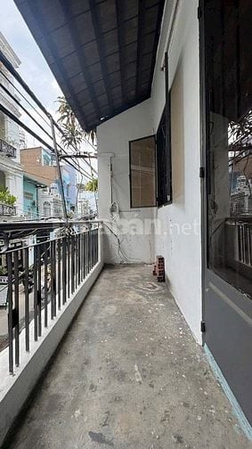 Nhà vị trí đẹp ngang 4.55 Ông Ích Khiêm tiện ở và kinh doanh